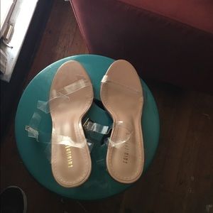 Clear shoes Fashion. Nova new 8.5